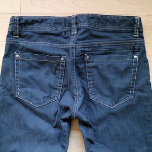 Athleta EUC Fronteir Cropped Jeans Black/Blue Size 4